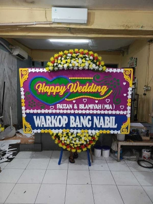 Papan Bunga di Wonodadi Butuh